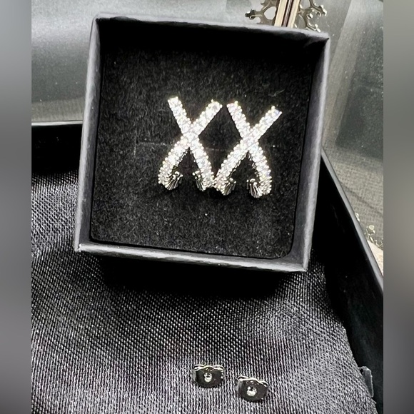 NIB Stamped 925 Sterling Silver & Zircon Criss Cross Letter X Drop Earrings - Picture 14 of 14